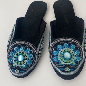 Jeweled Plush Flat Shoes Sequins Flashy Turquoise Blue White & Black SZ 6 NWOT